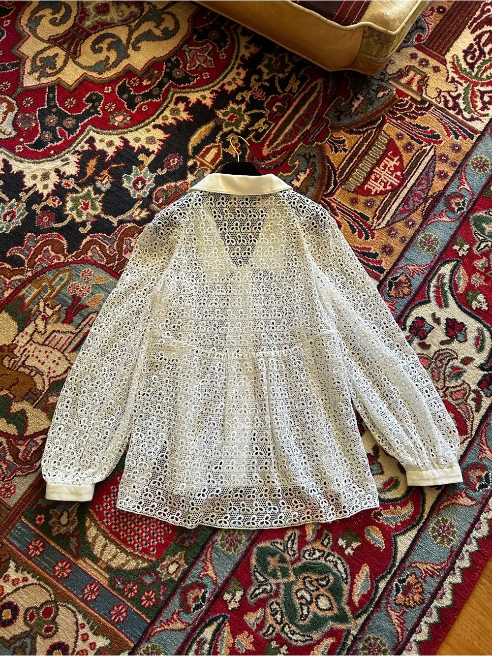 CHANEL 2018 Greece Ivory Lace Long-Sleeve Blouse 38